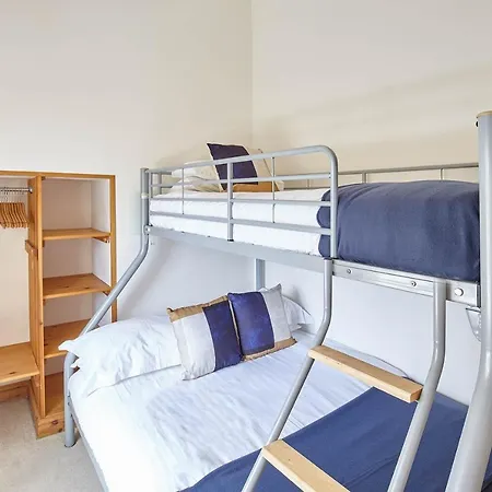 Host & - Mel House Cottages * Newton-on-Rawcliffe